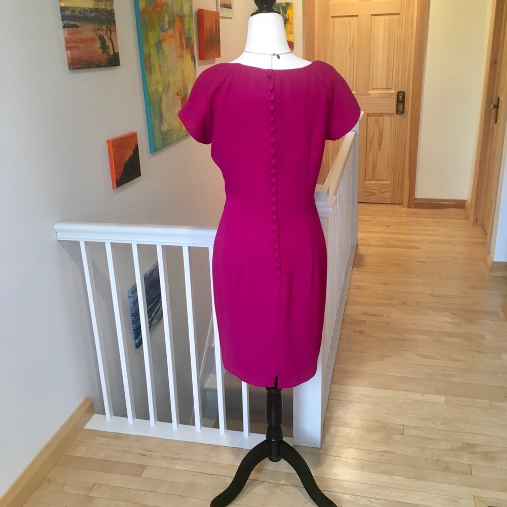 ⭐️Donna Morgan embroidered button back dress.⭐️